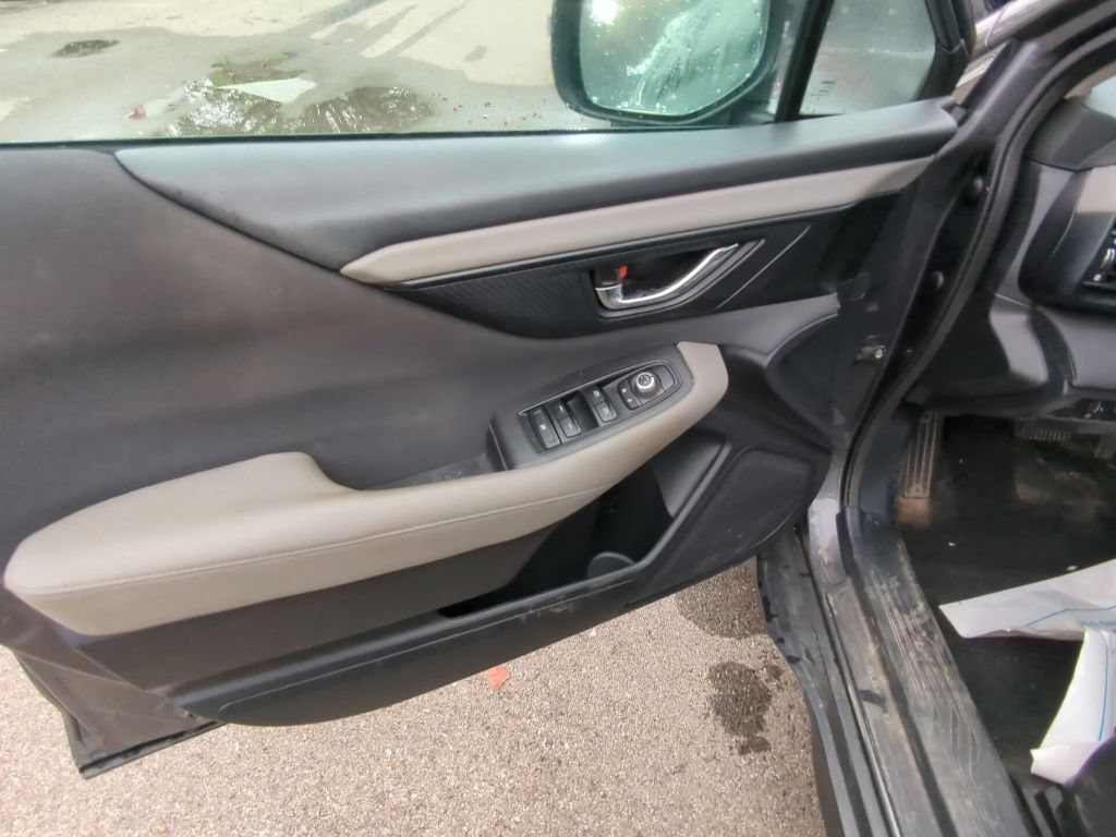 Used 2022 Subaru Outback Premium AWD/4WD image 8
