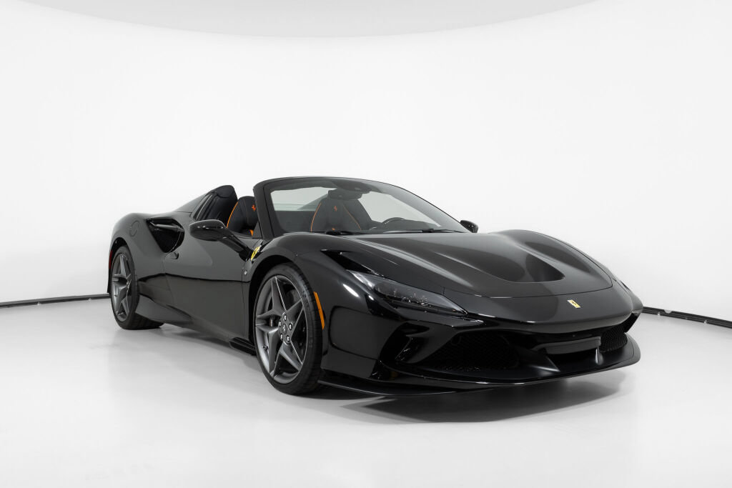Used 2022 Ferrari F8 Tributo RWD image 11
