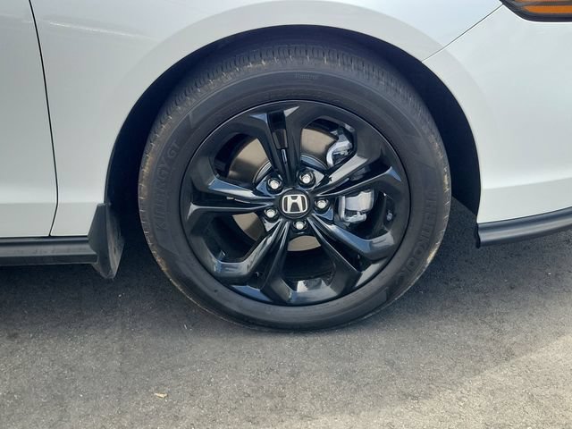 Certified 2025 Honda Accord SE image 5