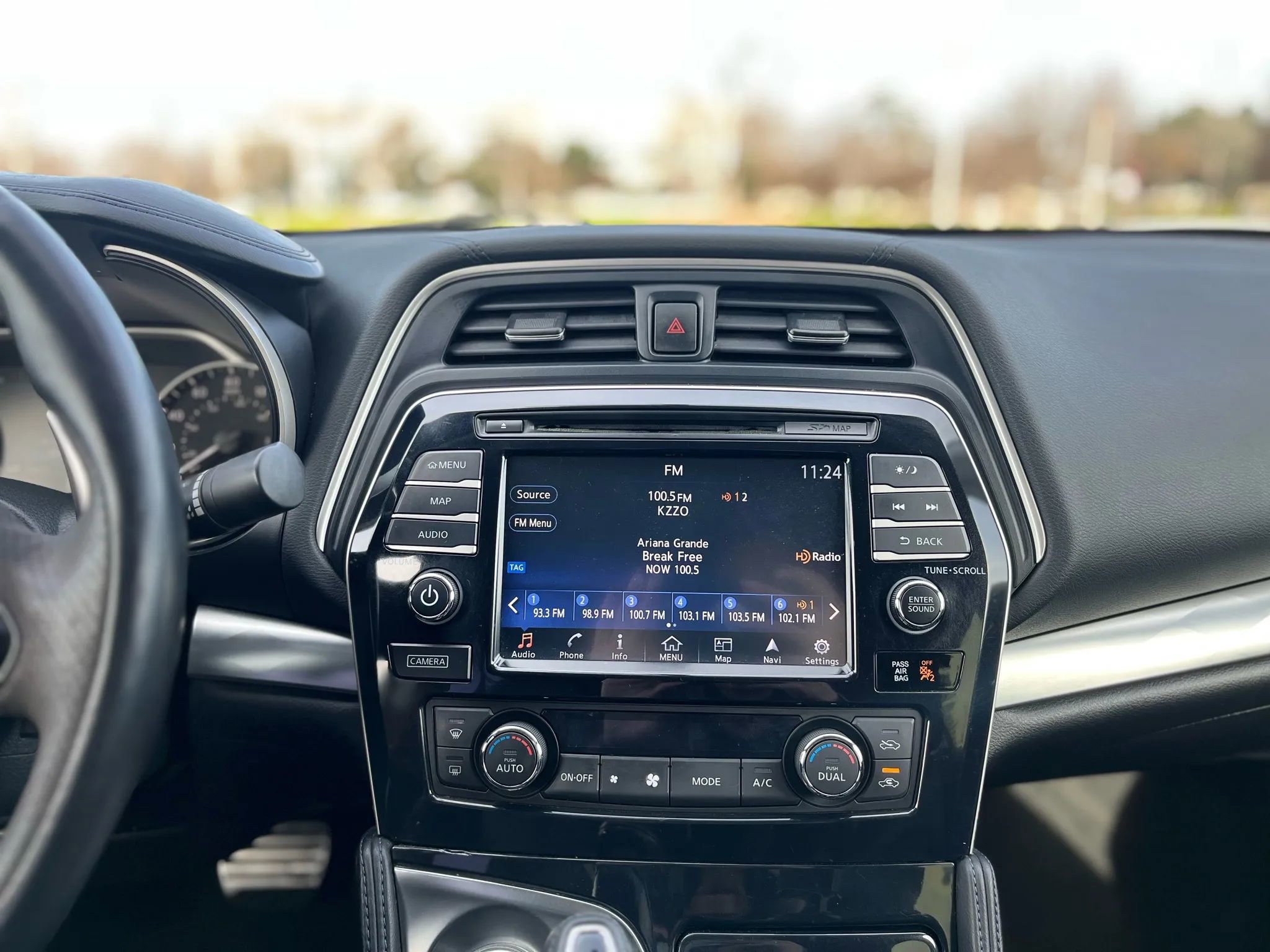 Used 2016 Nissan Maxima SR image 14