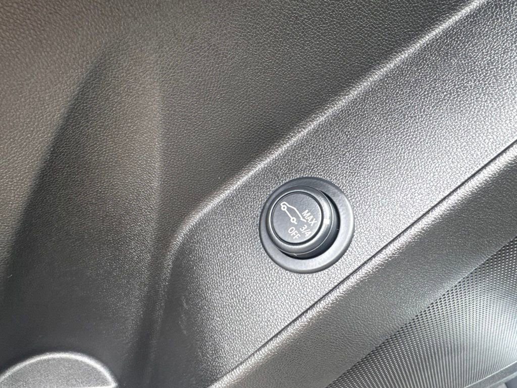Used 2023 Chevrolet Equinox LT AWD/4WD image 27