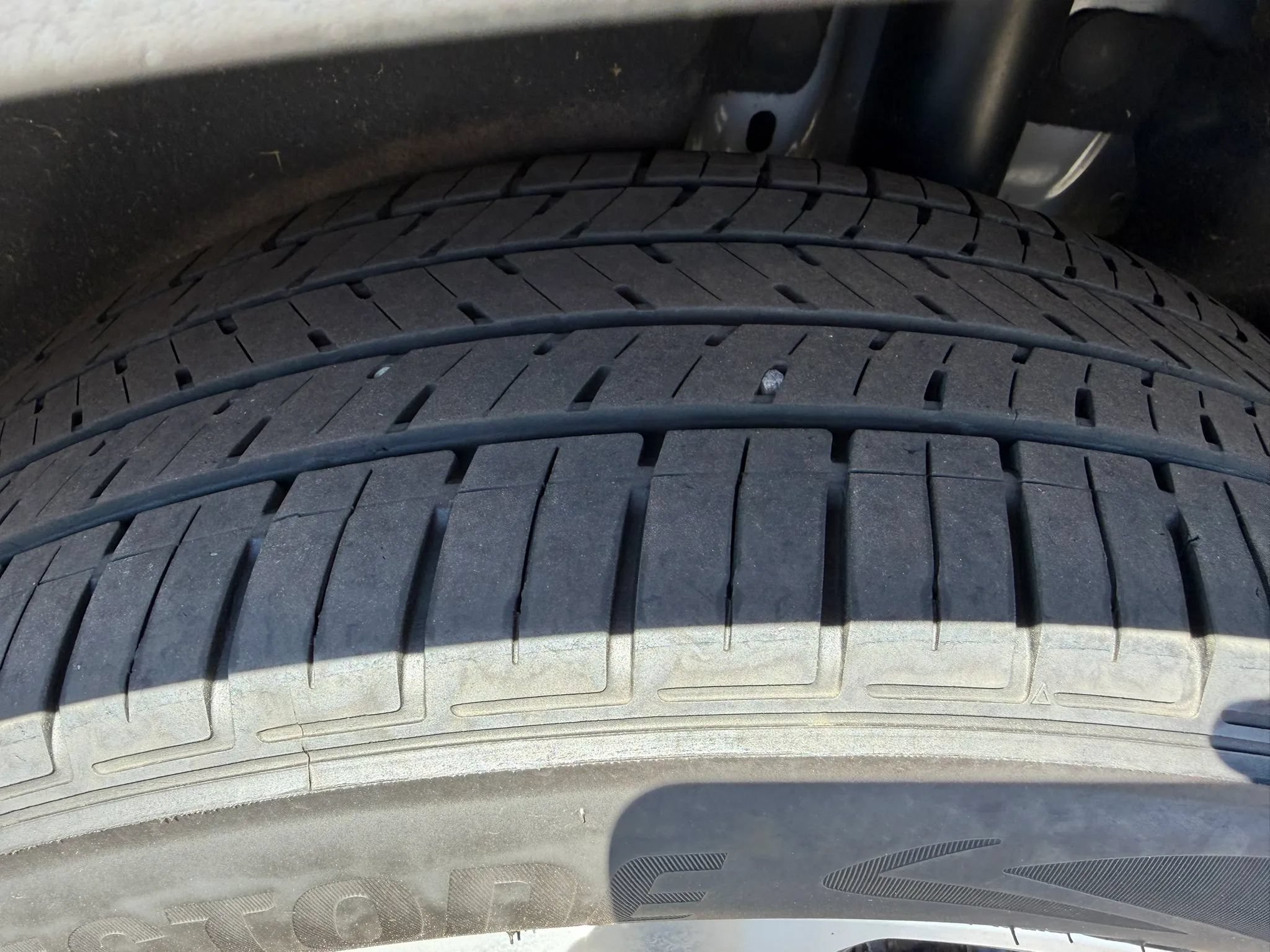 Used 2024 Ford Escape Platinum AWD/4WD image 11