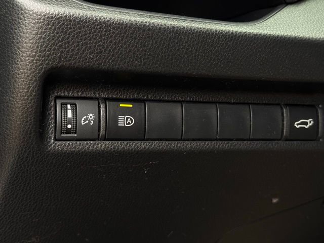 Used 2023 Toyota RAV4 XLE image 15