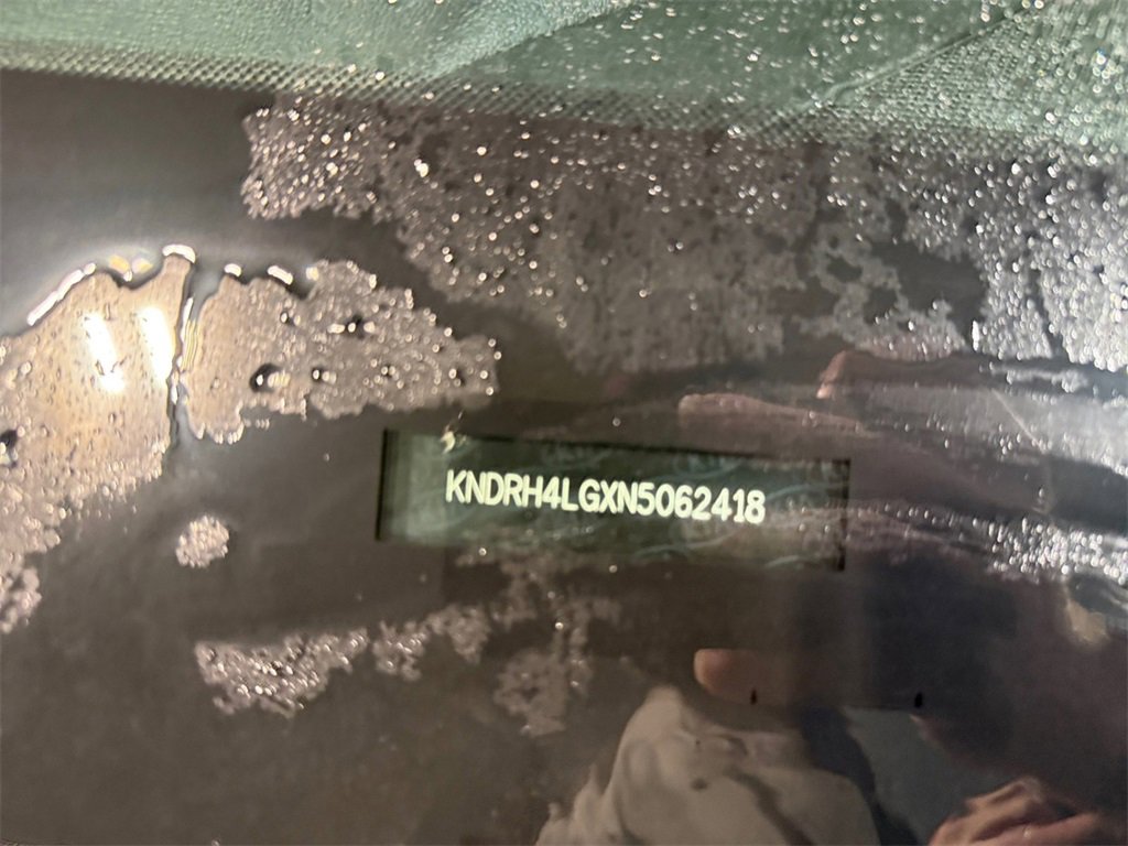 Certified 2022 Kia Sorento EX image 30