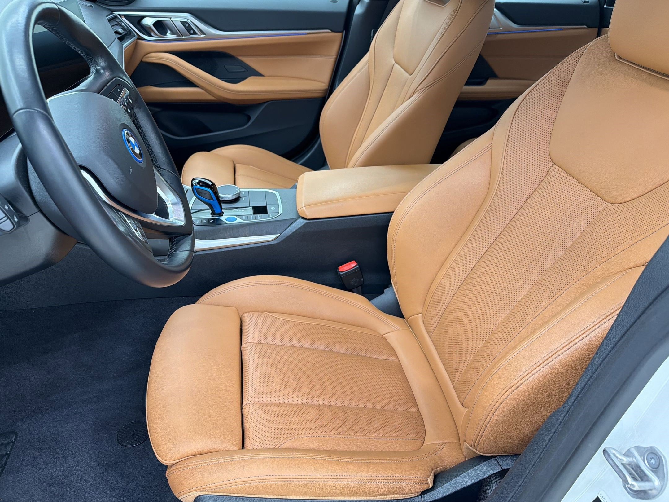 Certified 2023 BMW i4 eDrive35 w/ Premium Package image 5