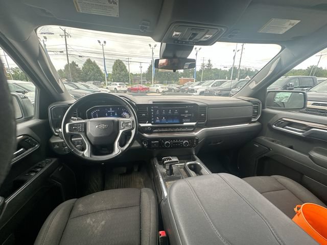 Used 2024 Chevrolet Silverado 1500 LT Trail Boss w/ Convenience Package II AWD/4WD image 22