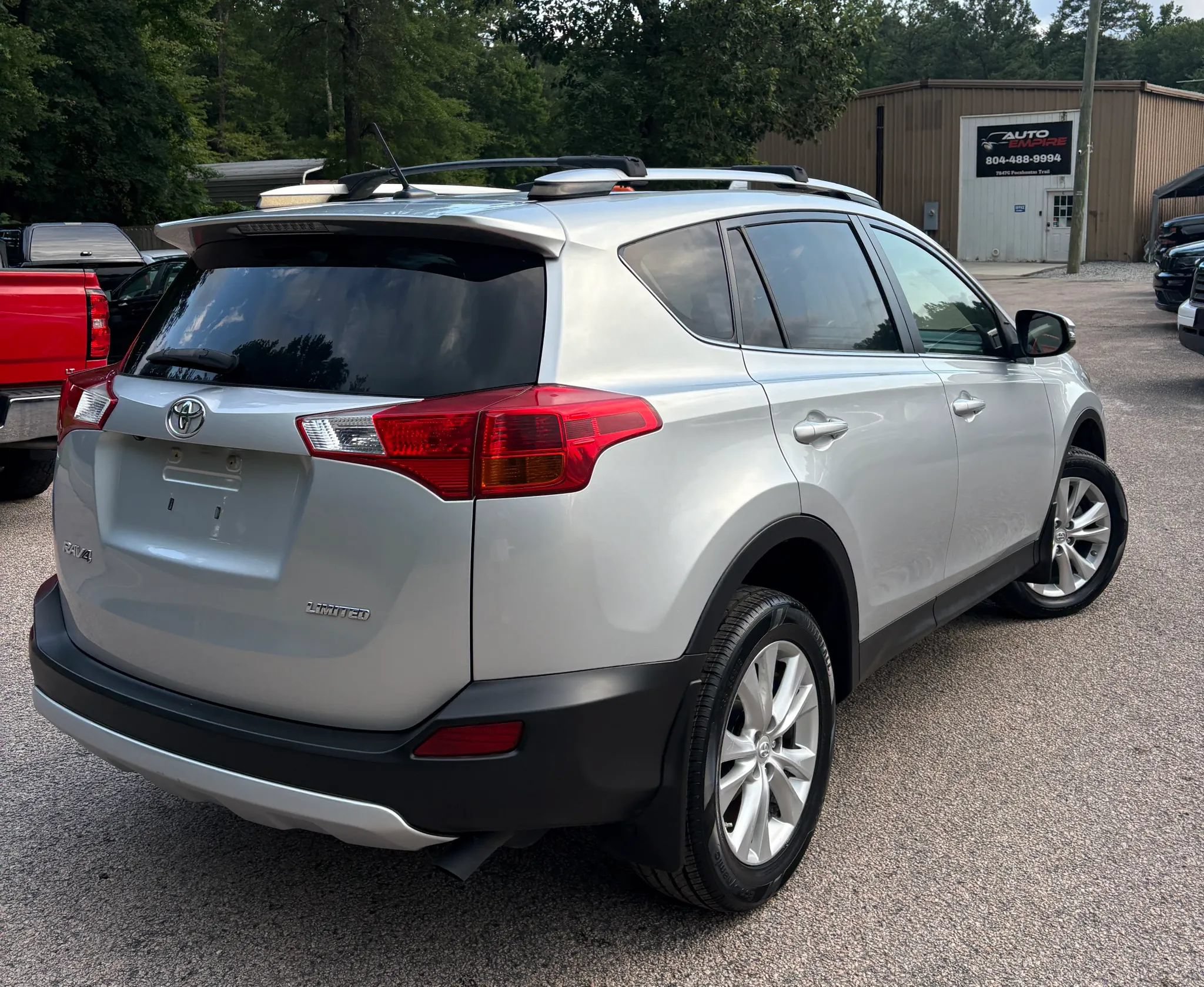Used 2015 Toyota RAV4 Limited w/ Outdoor Package FWD image 4