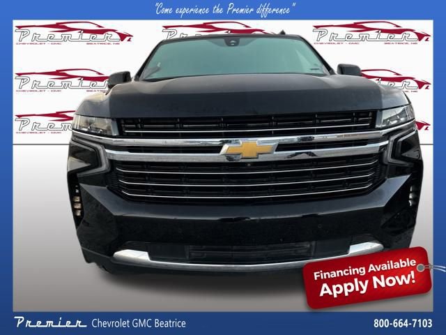 Used 2021 Chevrolet Suburban LT w/ LT Signature Package image 2