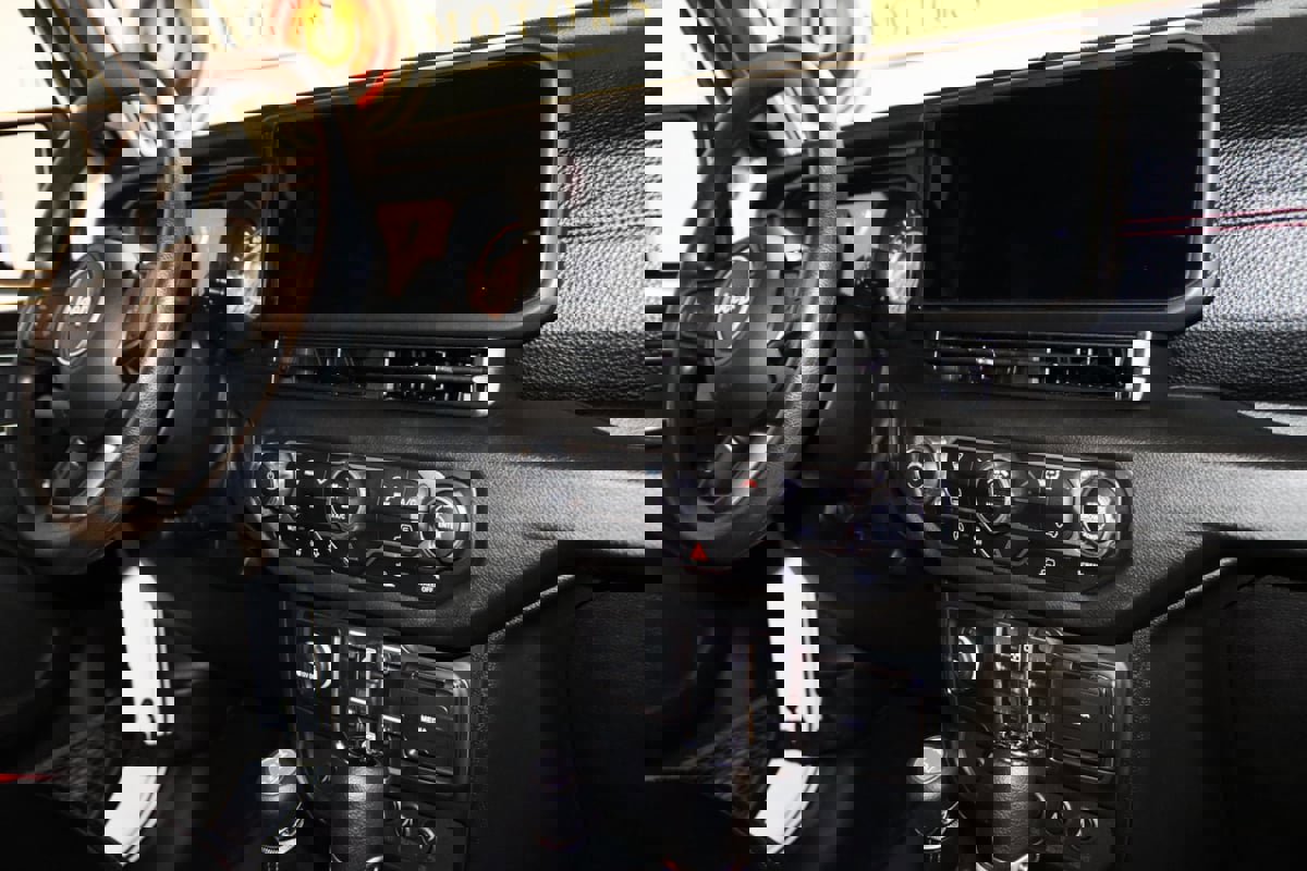 Used 2025 Jeep Gladiator Sport image 73