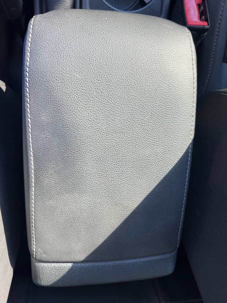 Used 2015 Volkswagen Golf S image 30