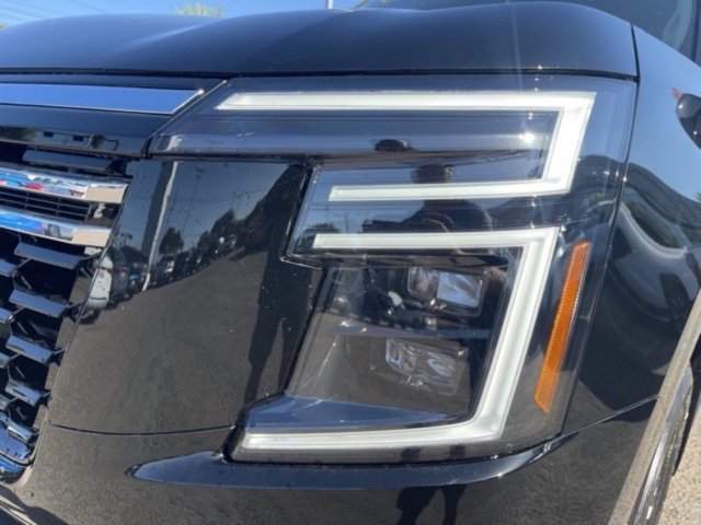 New 2025 Nissan Armada SV image 8