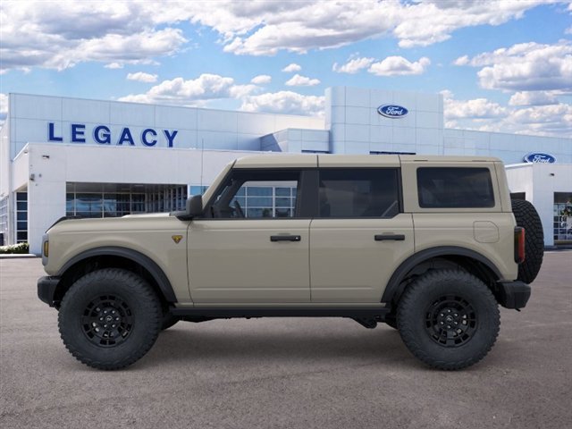 New 2026 Ford Bronco Badlands AWD/4WD image 3