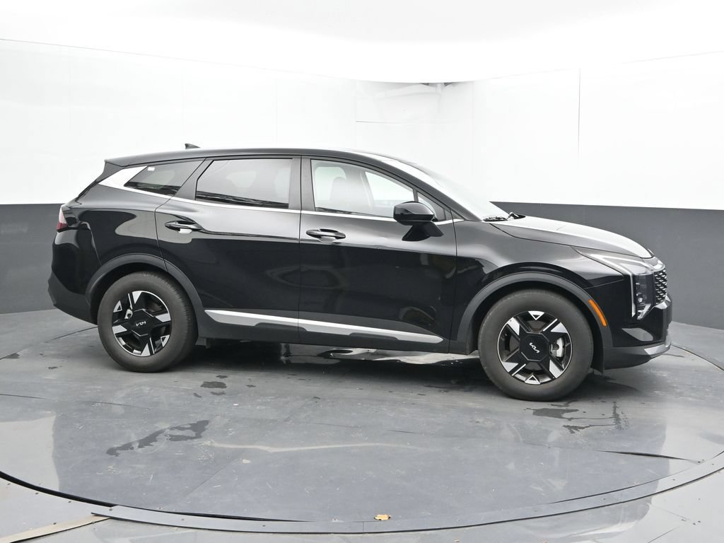 Used 2026 Kia Sportage LX FWD image 4