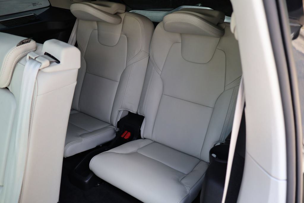 Used 2023 Volvo XC90 B6 Ultimate w/ Protection Package Premier AWD/4WD image 21