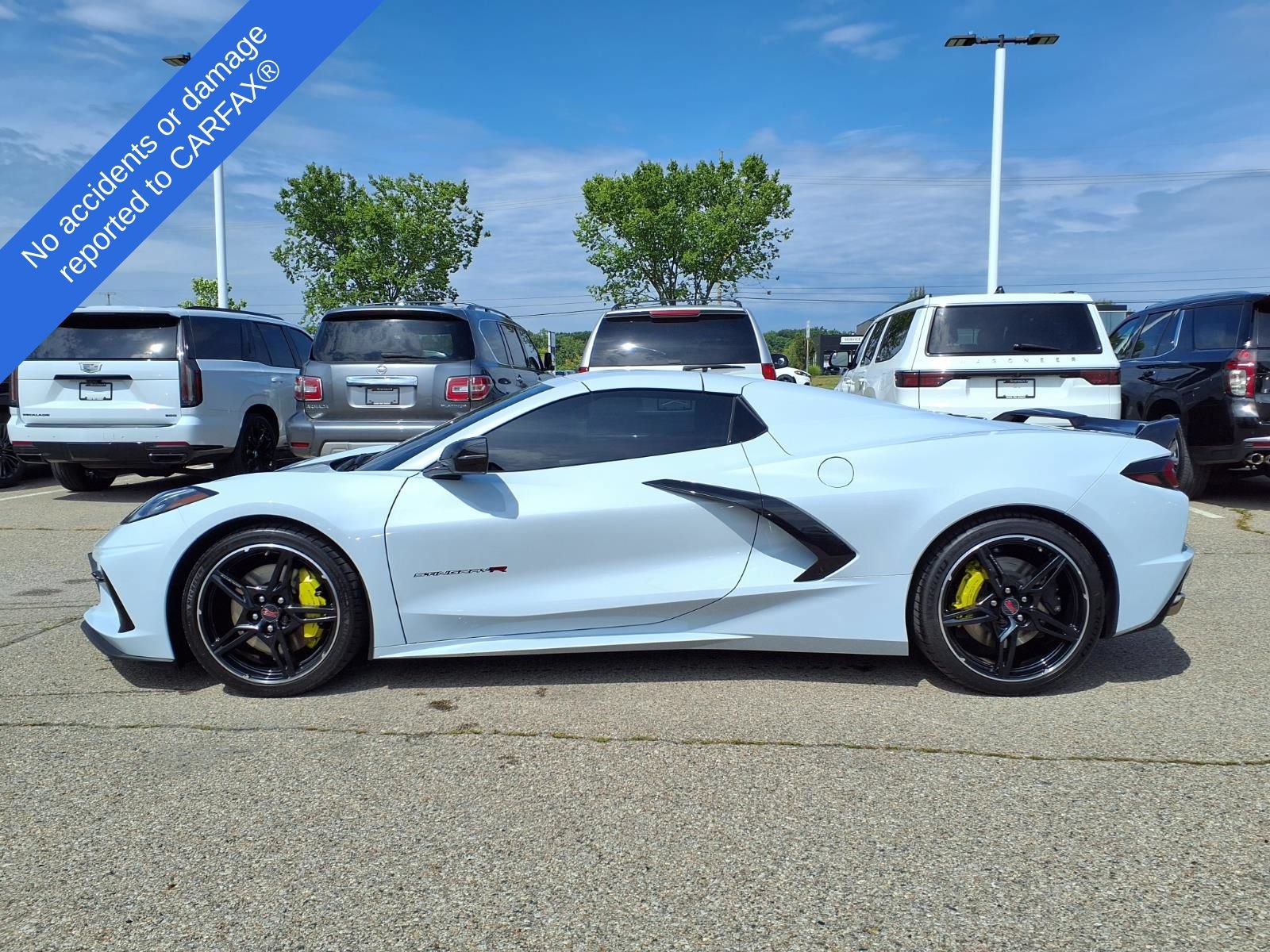 Used 2023 Chevrolet Corvette Stingray Preferred Conv w/ Z51 Performance Package RWD image 9