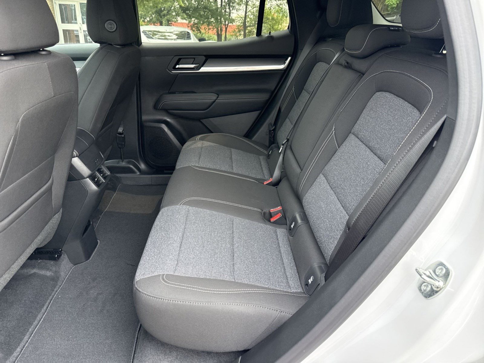 New 2027 GMC Terrain Elevation FWD image 16