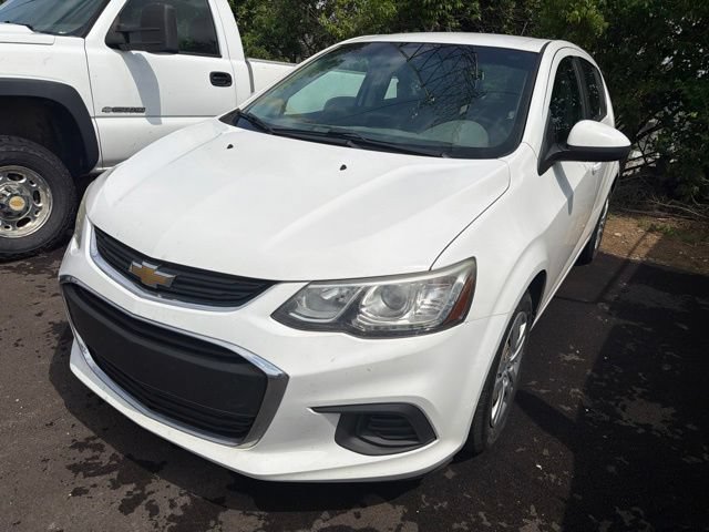Used 2017 Chevrolet Sonic LT FWD image 1