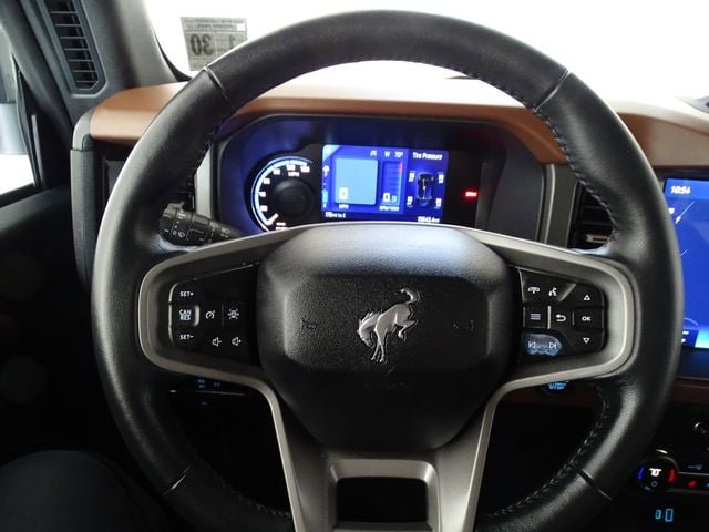 Used 2024 Ford Bronco Outer Banks AWD/4WD image 6