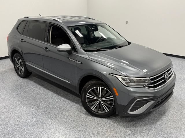 Used 2024 Volkswagen Tiguan Wolfsburg Edition FWD image 33