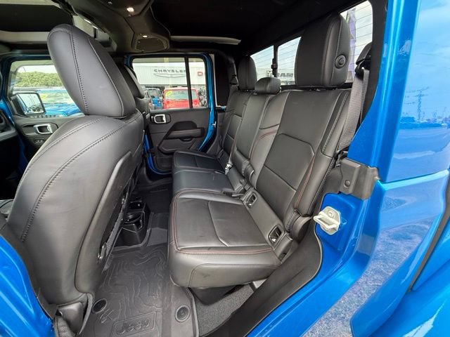 Used 2024 Jeep Gladiator Rubicon AWD/4WD image 10