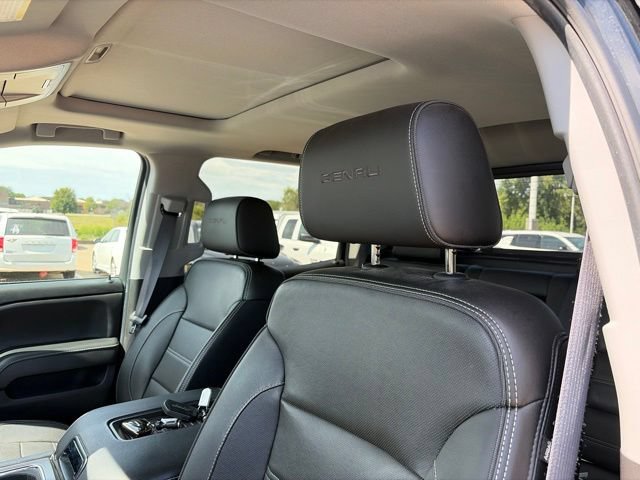 Used 2016 GMC Sierra 1500 Denali w/ Enhanced Driver Alert Package AWD/4WD image 12
