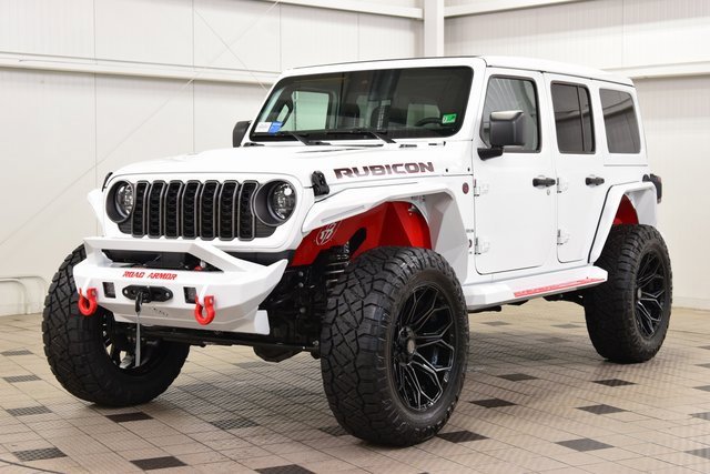 Used 2025 Jeep Wrangler Unlimited Rubicon w/ XTREMEE 35" Tire Package image 3