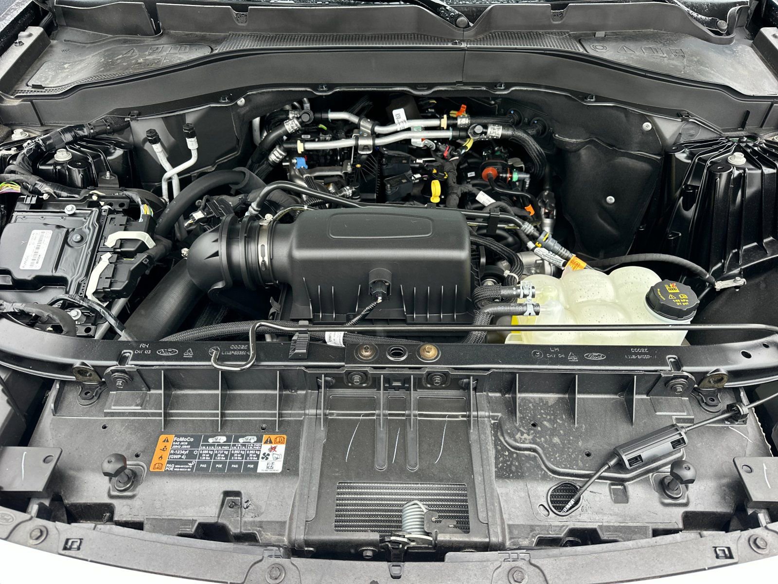 Used 2024 Ford Explorer XLT w/ Equipment Group 202A image 34