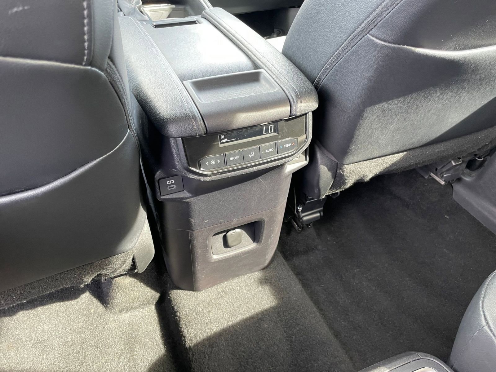 Used 2025 Toyota Grand Highlander FWD image 24