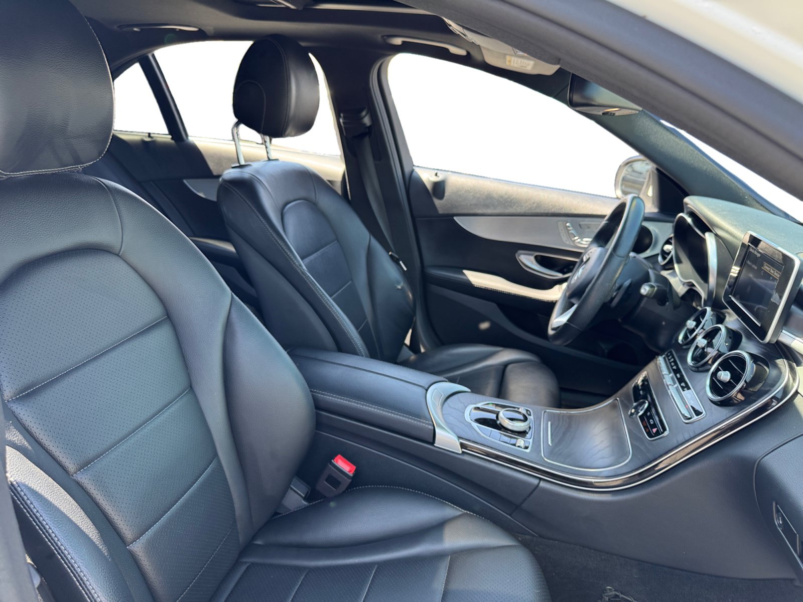 Used 2018 Mercedes-Benz C 300 Sedan image 15