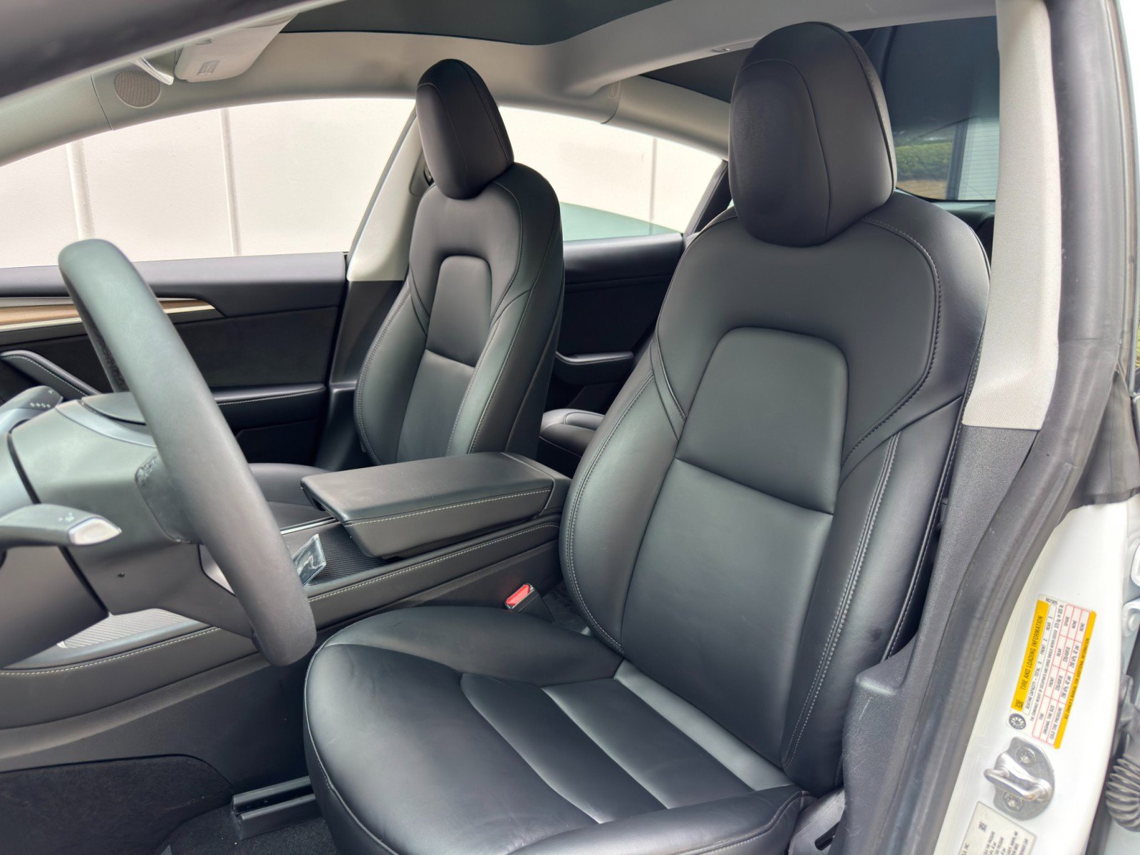 Used 2021 Tesla Model 3 Standard Range Plus image 36