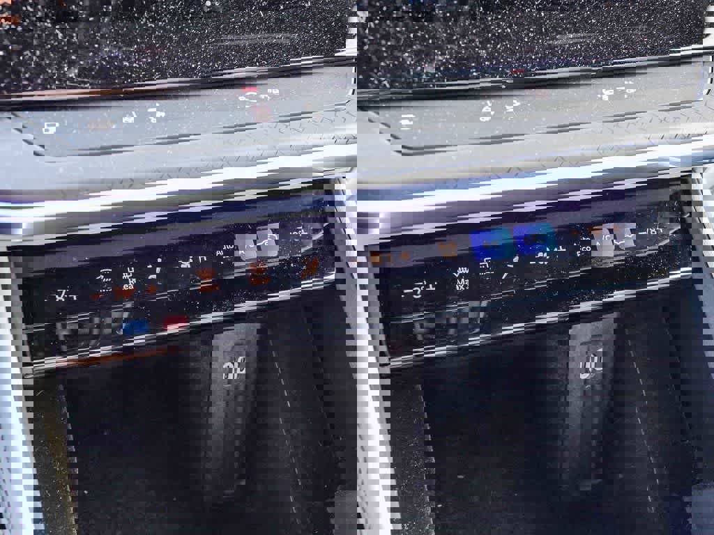 Used 2025 Jeep Wagoneer S Limited image 20