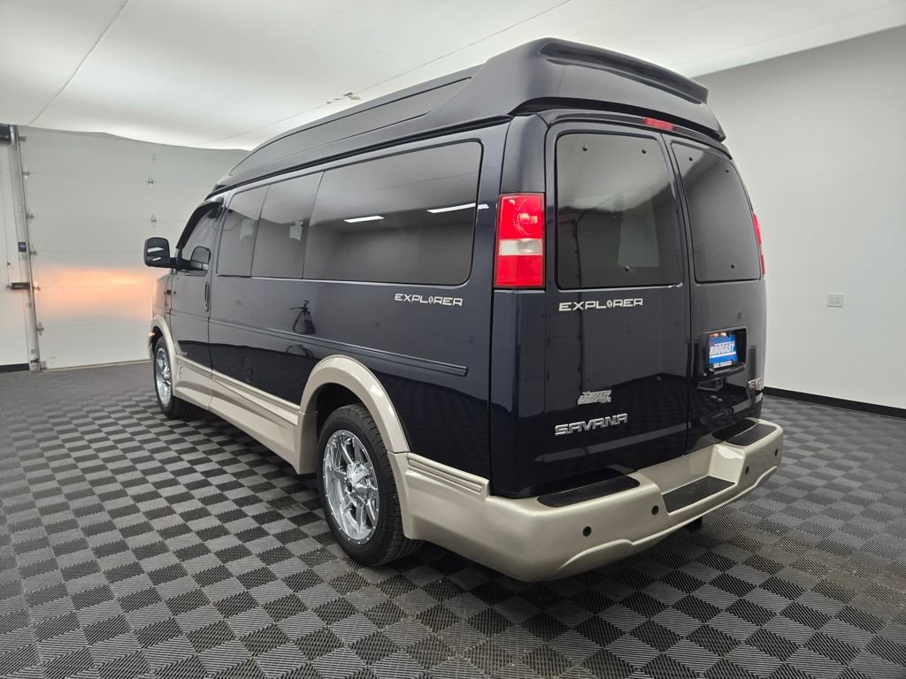 Used 2023 GMC Savana 2500 image 10