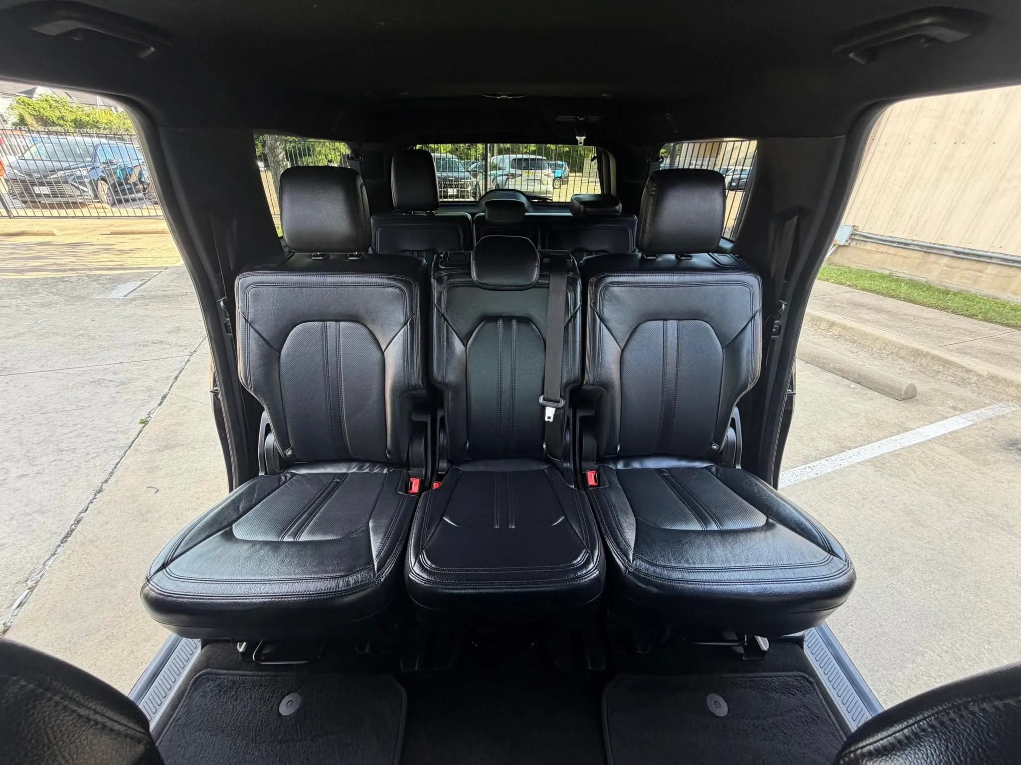 Used 2019 Ford Expedition Max Limited RWD image 27
