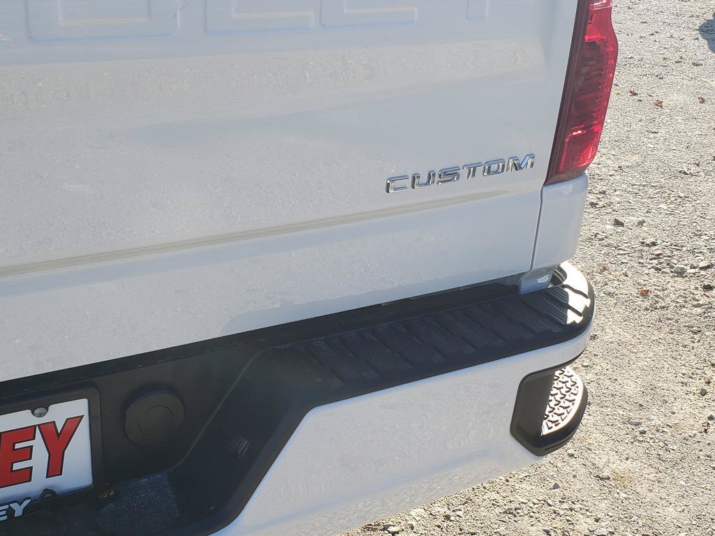 New 2026 Chevrolet Silverado 1500 Custom AWD/4WD image 12