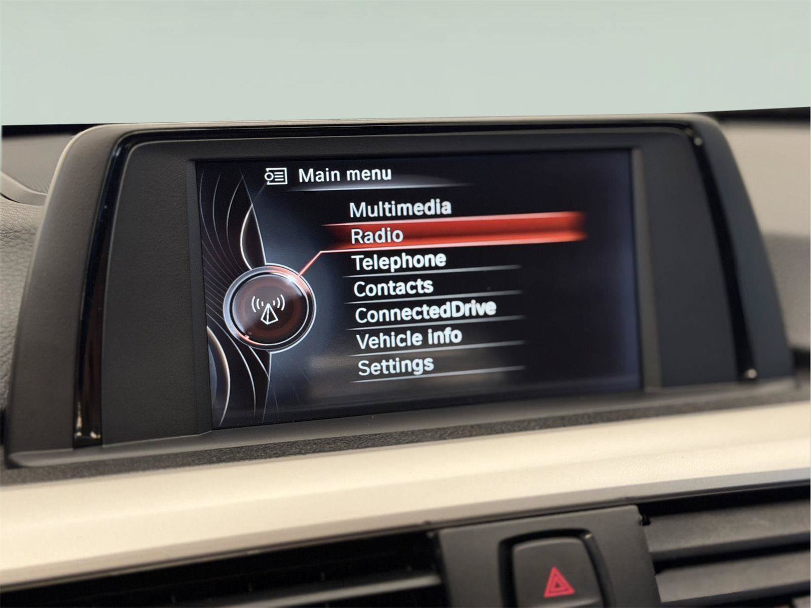 Used 2015 BMW 320i xDrive Sedan AWD/4WD image 21
