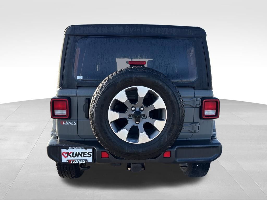 Used 2023 Jeep Wrangler Unlimited Sahara w/ Cold Weather Group AWD/4WD image 8
