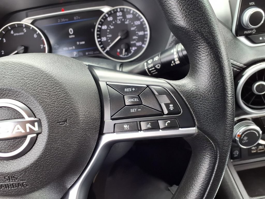 Used 2024 Nissan Sentra SV FWD image 14