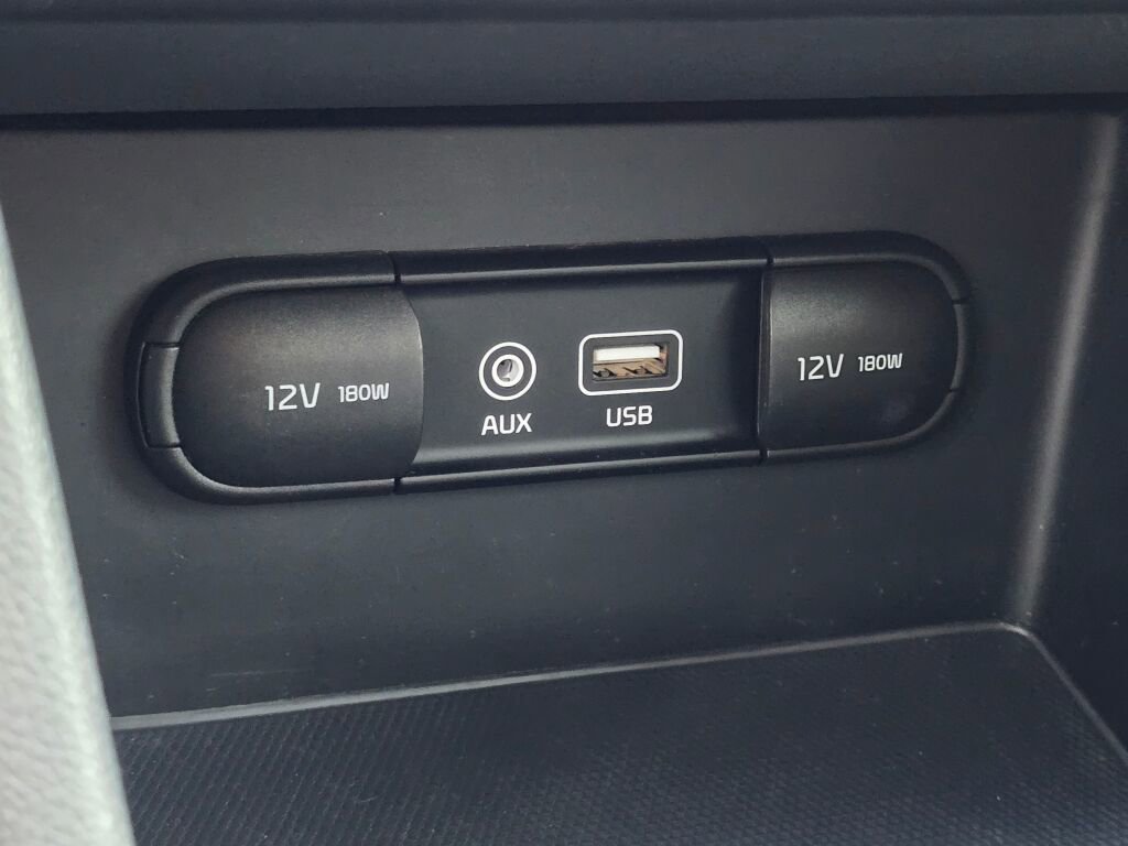 Used 2019 Kia Niro EX image 29