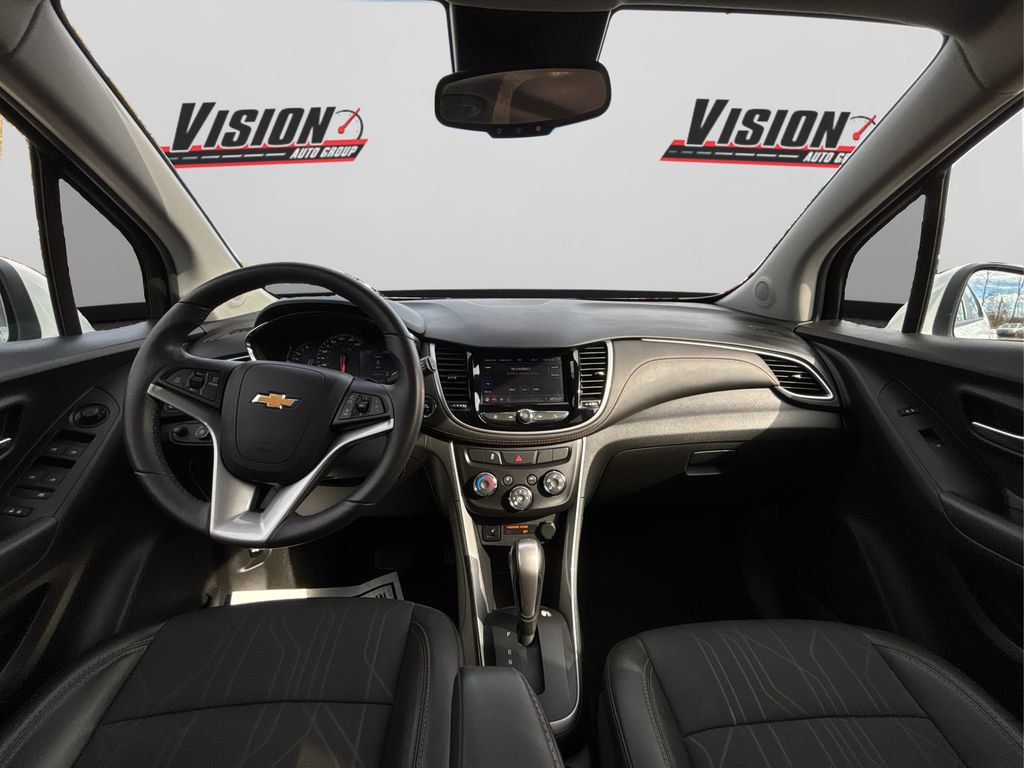 Used 2021 Chevrolet Trax LT w/ Sport Edition image 26