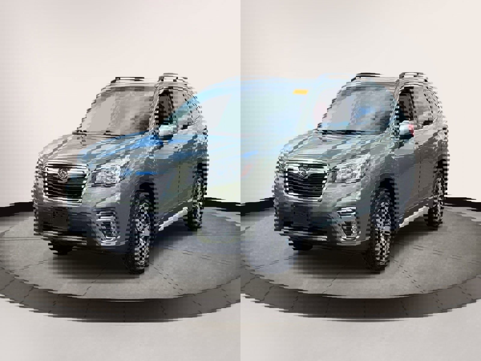 Used 2020 Subaru Forester Touring image 2