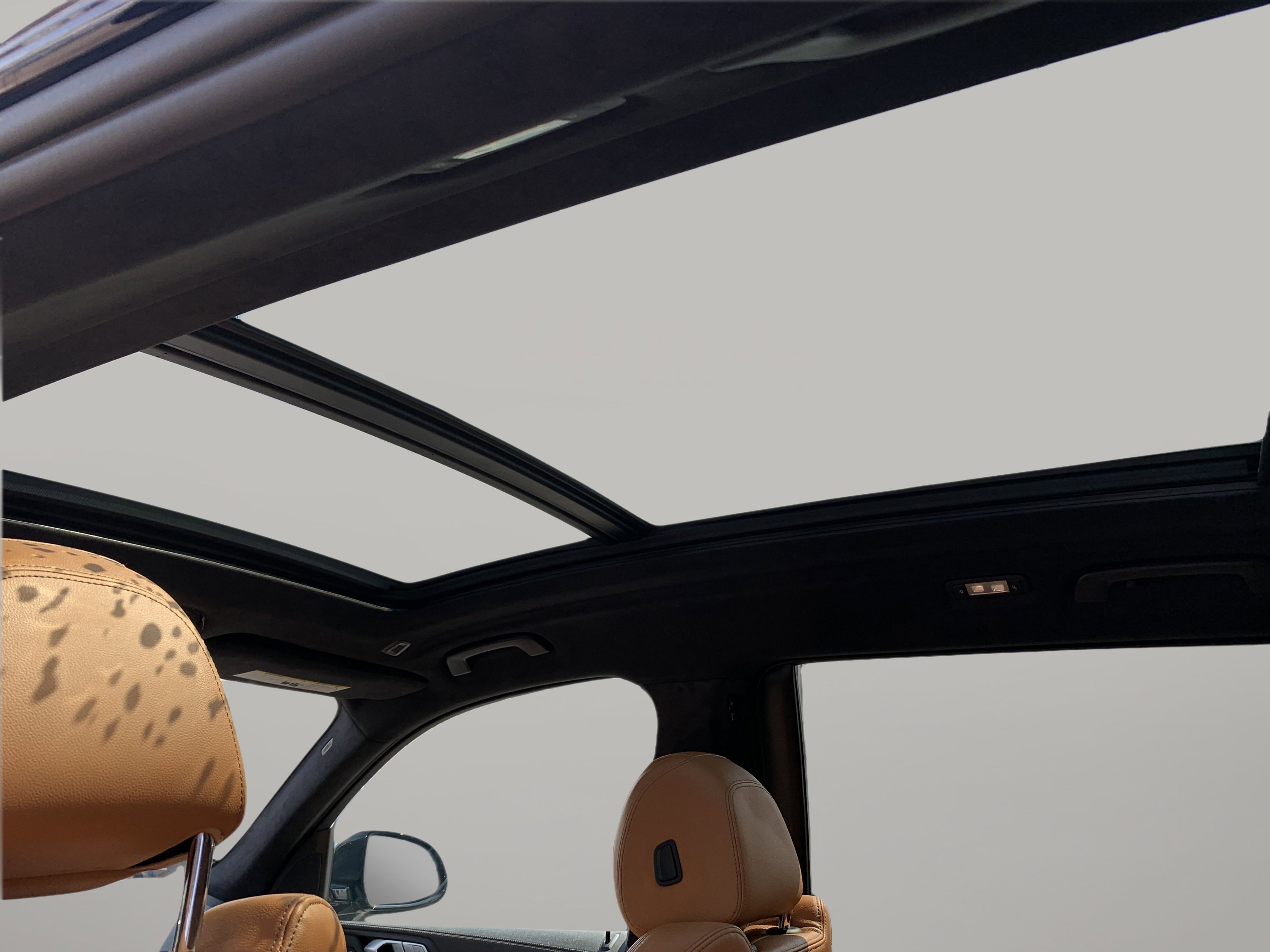 Used 2022 BMW X7 xDrive40i w/ M Sport Package image 38