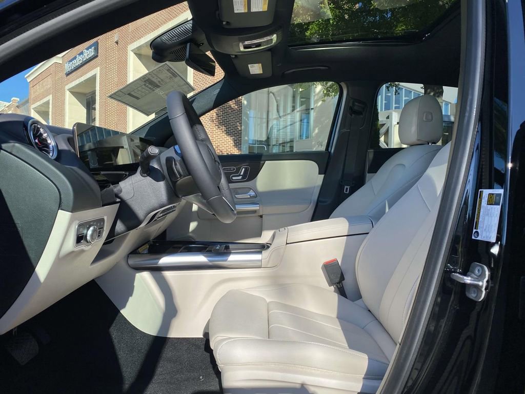 Certified 2025 Mercedes-Benz GLA 250 image 25