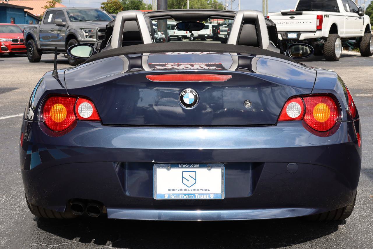 Used 2004 BMW Z4 3.0i RWD image 8