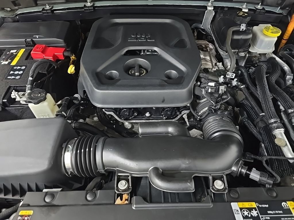 Used 2023 Jeep Wrangler Unlimited w/ 8.4" Radio Group image 12