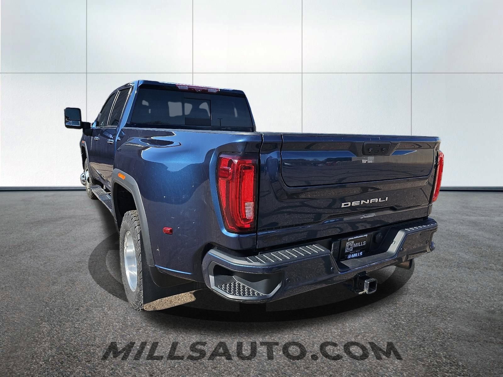 Used 2020 GMC Sierra 3500 Denali w/ Denali Ultimate Package AWD/4WD image 8
