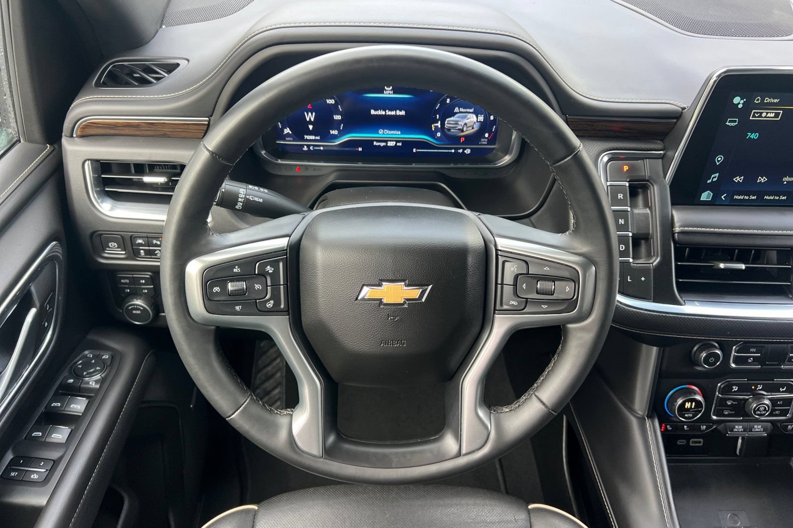 Used 2023 Chevrolet Suburban Premier AWD/4WD image 14