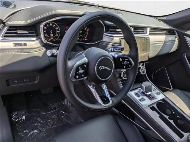 New 2025 Jaguar F-PACE R-Dynamic S image 3