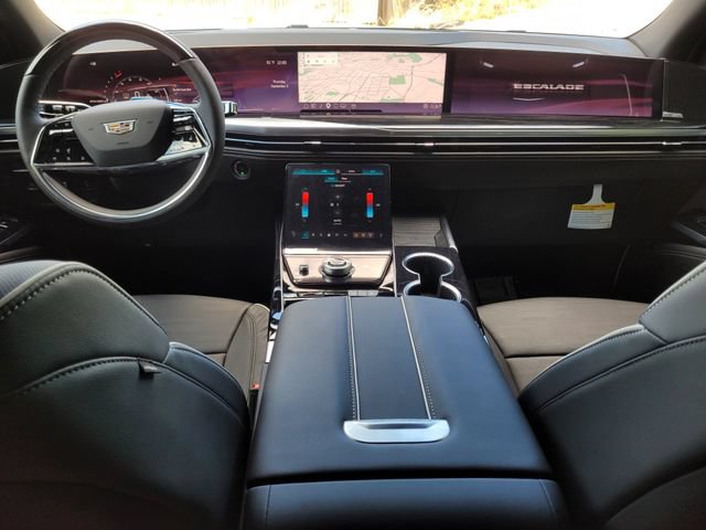 New 2026 Cadillac Escalade Sport w/ LPO, ONYX Package AWD/4WD image 12