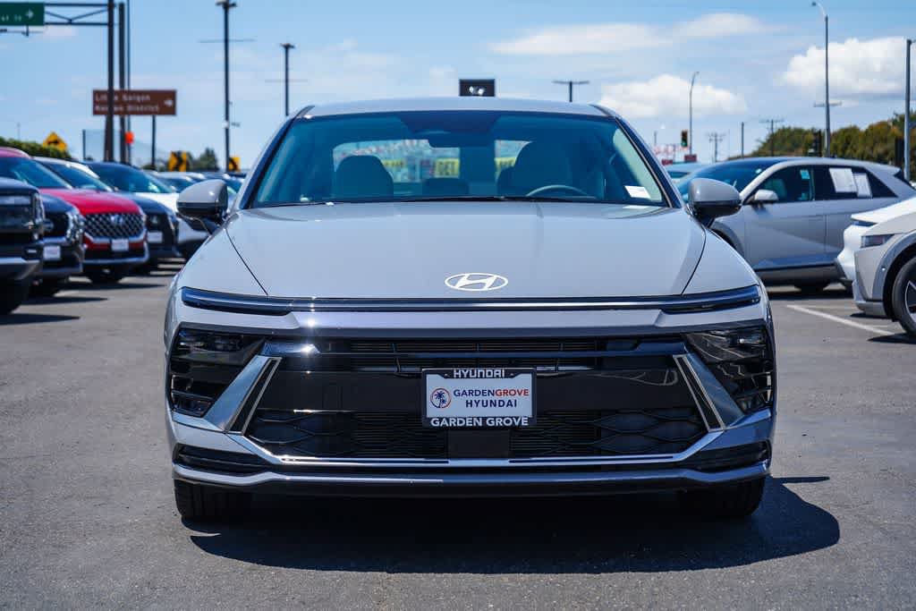 New 2026 Hyundai Sonata SEL FWD image 2