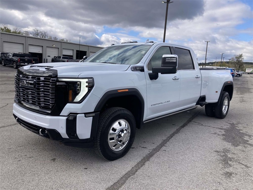 New 2026 GMC Sierra 3500 Denali Ultimate image 8
